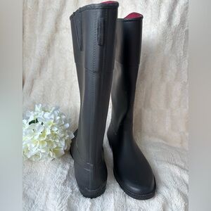 Tommy Hilfiger Rain boots Black  with Red Interior size 9